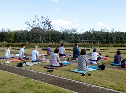 飾り巻き寿司調理風景